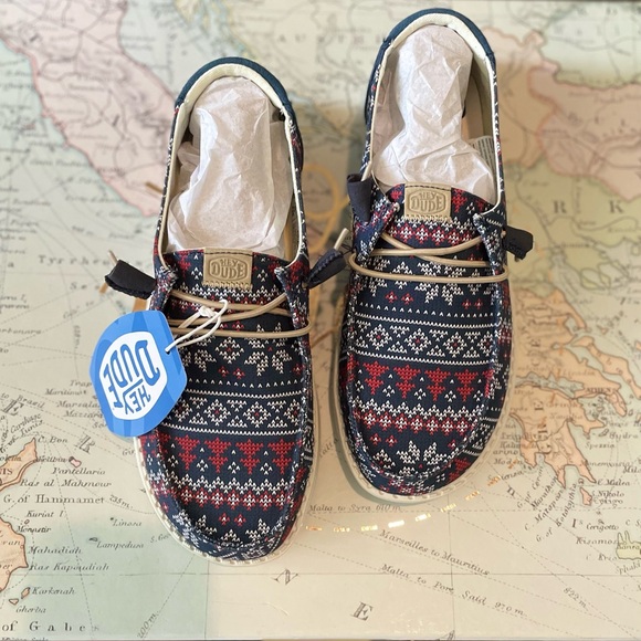 HeyDude Wendy Winter Sweater Patterned Slip-On Shoes w/ Blue and Red Accents W7 - Picture 5 of 16